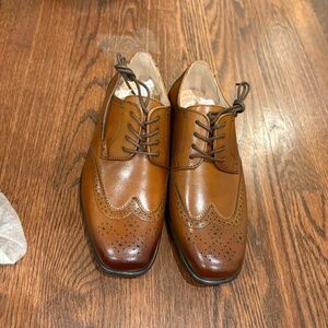 Boys dress shoe